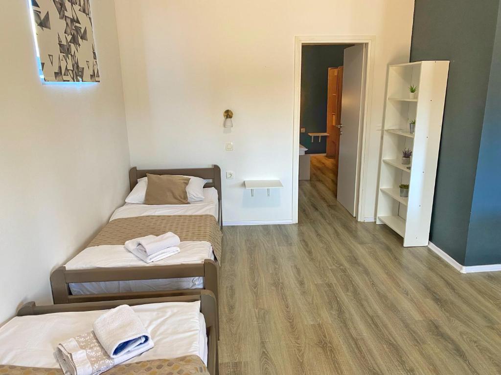 16 Lakes Guesthouse - 11