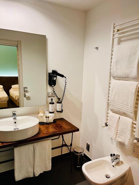 Łazienka w obiekcie Phi Hotel Milano