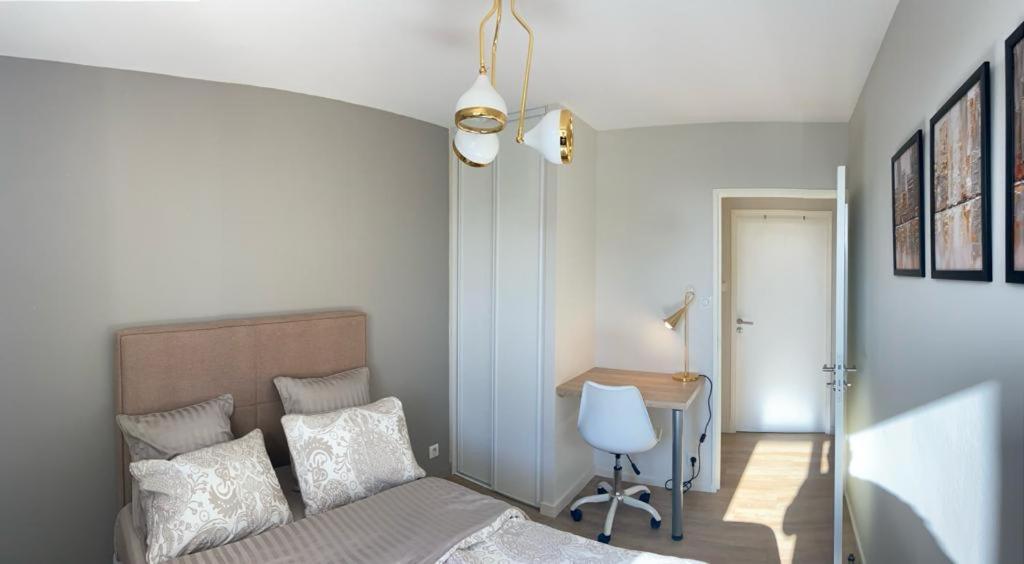 Postel nebo postele na pokoji v ubytování Luxury-Jo Appartement Complet Moderne 4 Chambres