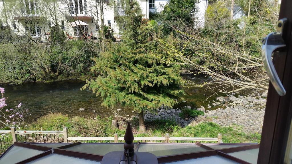 Zahrada ubytování Kingfisher Cottage