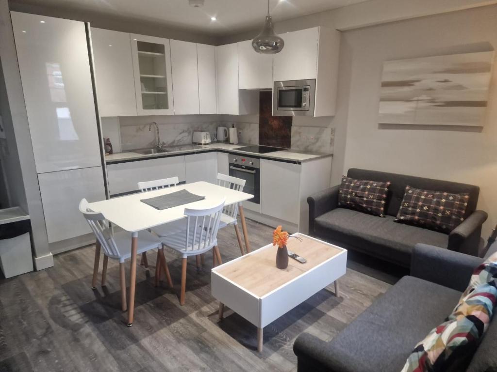 Richmond Apartments - Apartamento De Dos Dormitorios