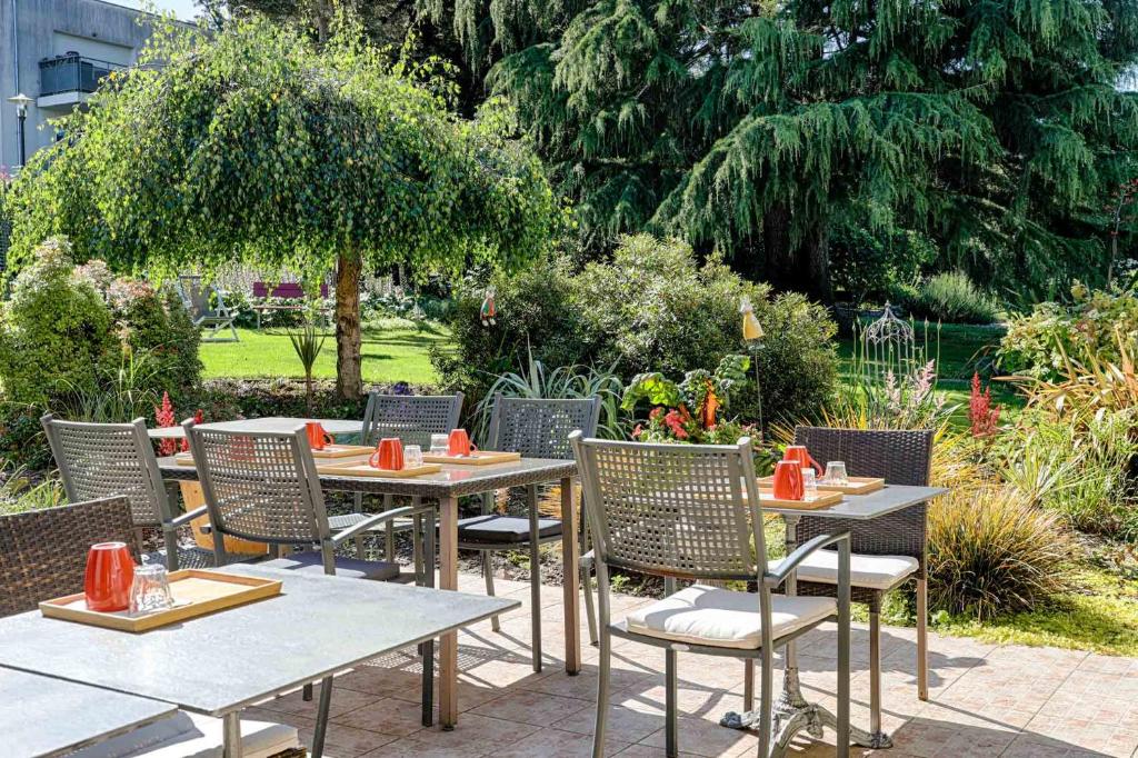 Zahrada ubytování Hotel Le Branhoc - Brit Hotel Auray