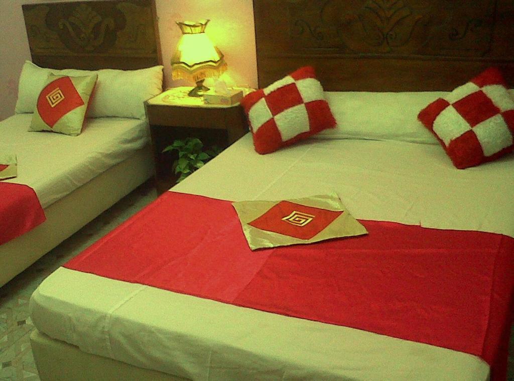 Postel nebo postele na pokoji v ubytování Cairo Moon Hostel