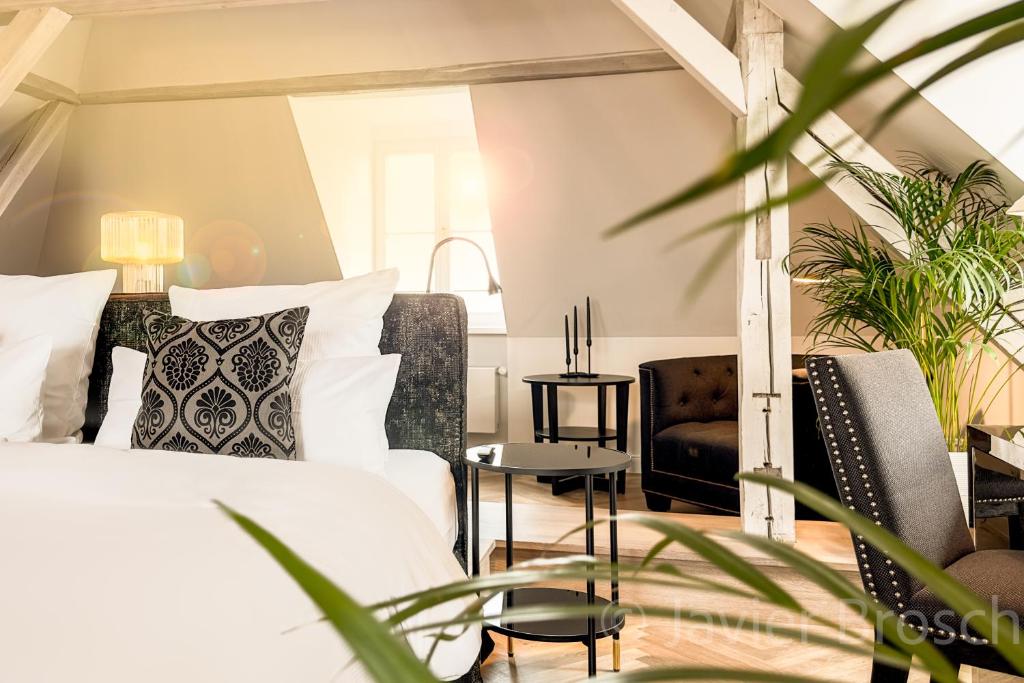 Posezení v ubytování Boutique Hotel Krone München