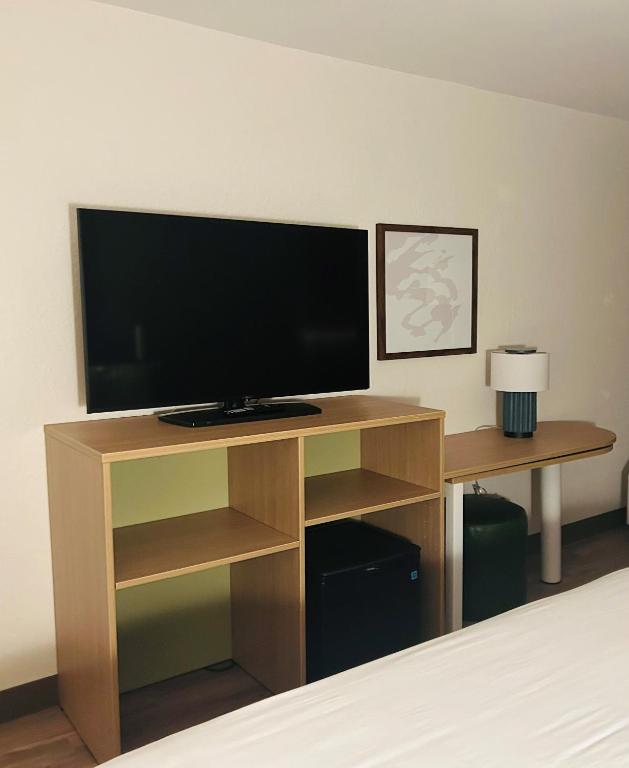 Brandon Center Hotel - Double Room With Two Double Beds - Non-Smoking