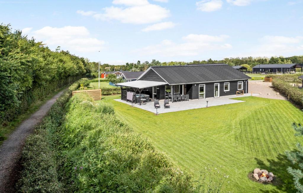 an aerial view of a house with a large yard at Beautiful Home In Hemmet With Wifi in Hemmet