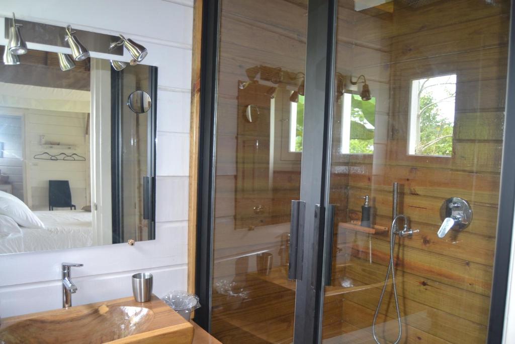 Ένα μπάνιο στο Nathylodge