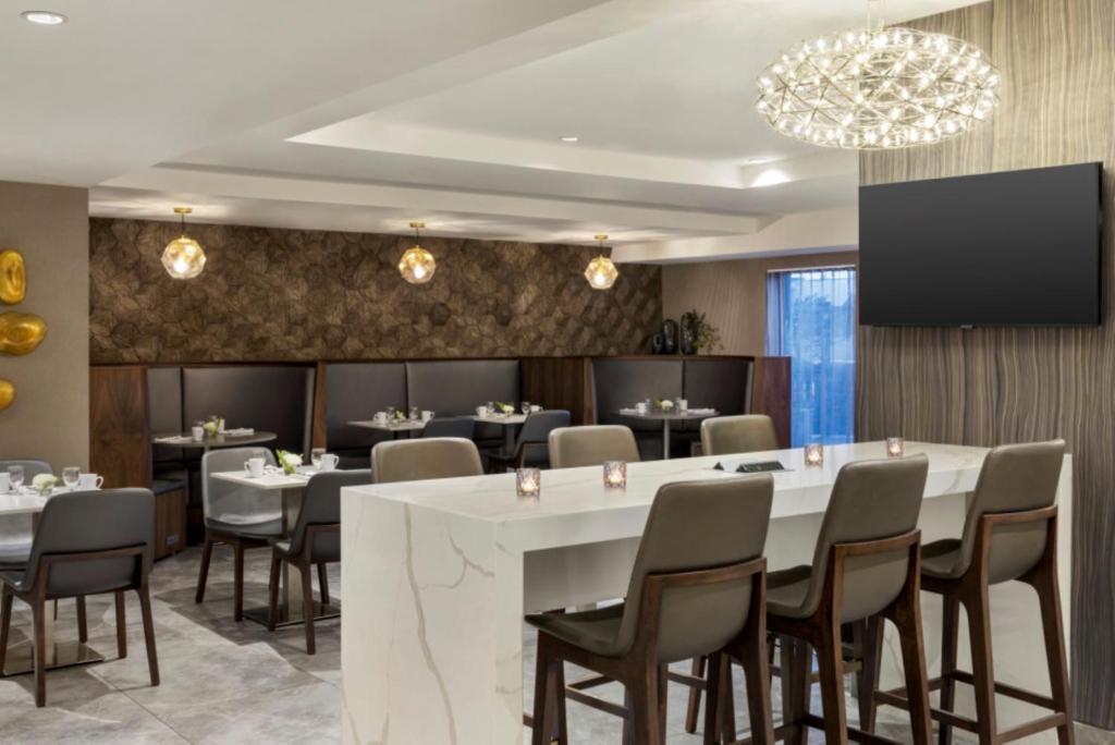 Crowne Plaza Toronto Airport by IHG - Resim 26