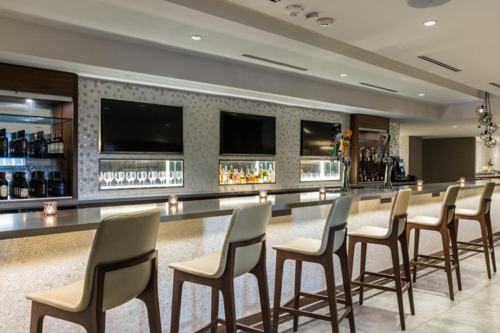 Crowne Plaza Toronto Airport by IHG photo