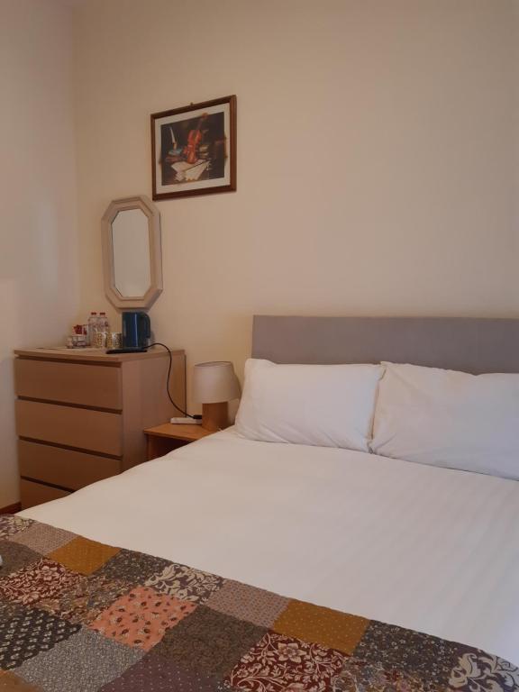 Postel nebo postele na pokoji v ubytování Bective Street Accommodation