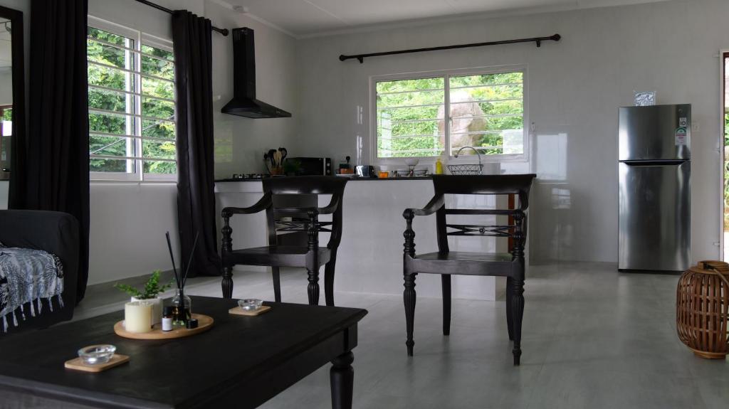 Kuchyň nebo kuchyňský kout v ubytování Wild Vanilla Apartment