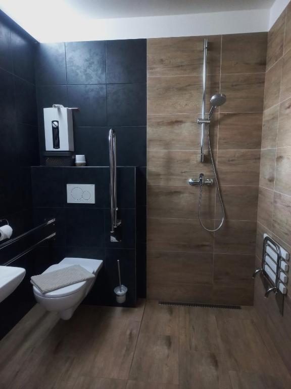 Penzion Ve Vinohradě - Quarto Twin - Acesso à Deficiência