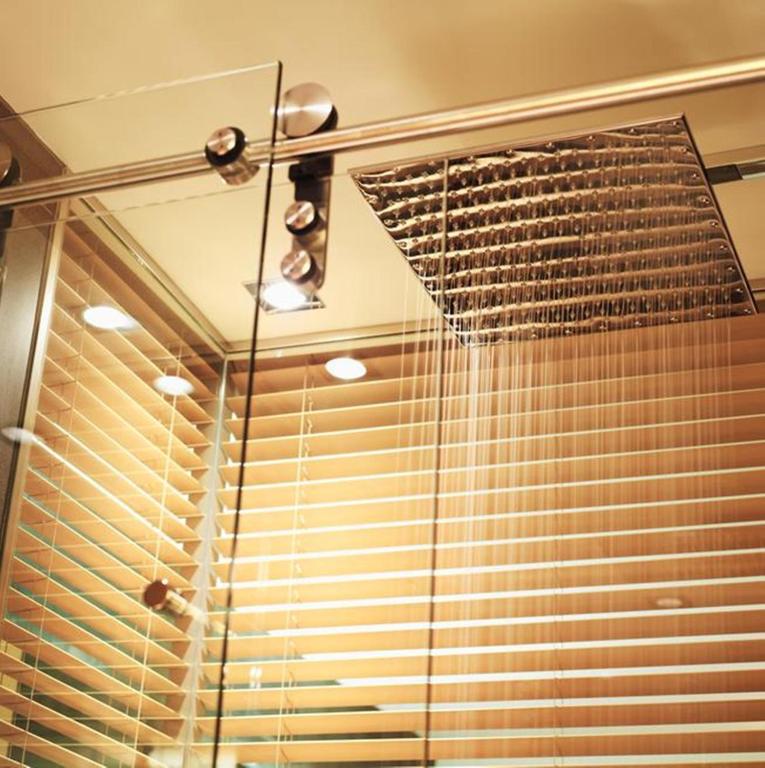 Le Germain Hotel Maple Leaf Square - Resim 25