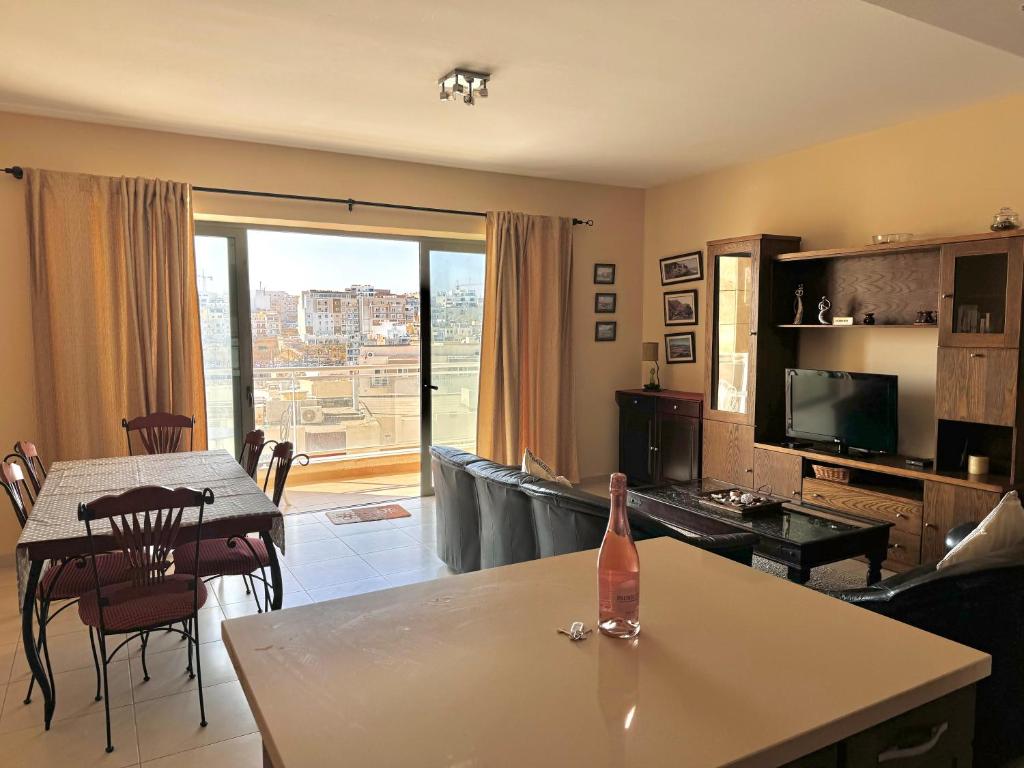 Posezení v ubytování Holiday Apartment in Marsaskala