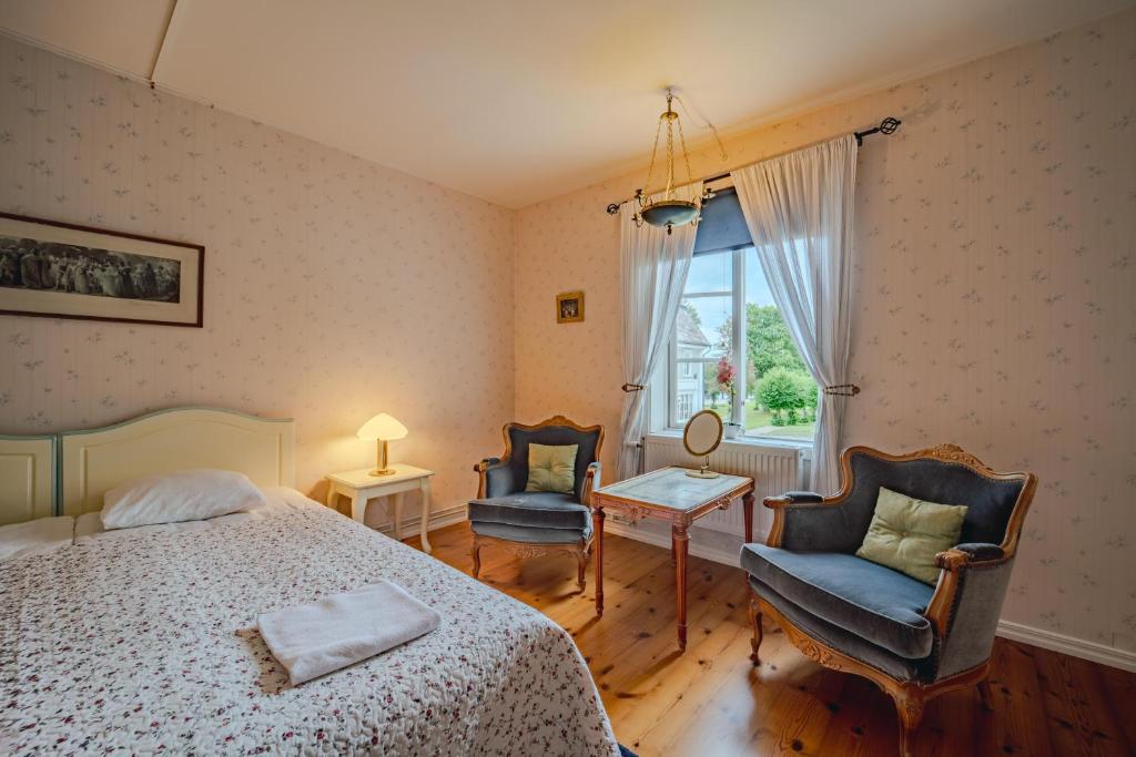 Svaneholm Hotel - Double Room With Private Bathroom