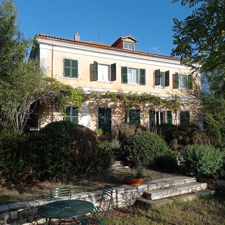 Zahrada ubytování Villa Kefalomandouko
