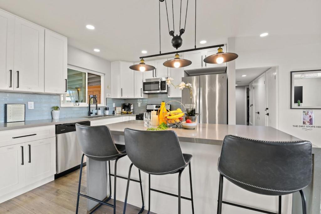 رزرو هتل، سونای شگفت‌انگیز San Diego Oasis - استخر آبگرم