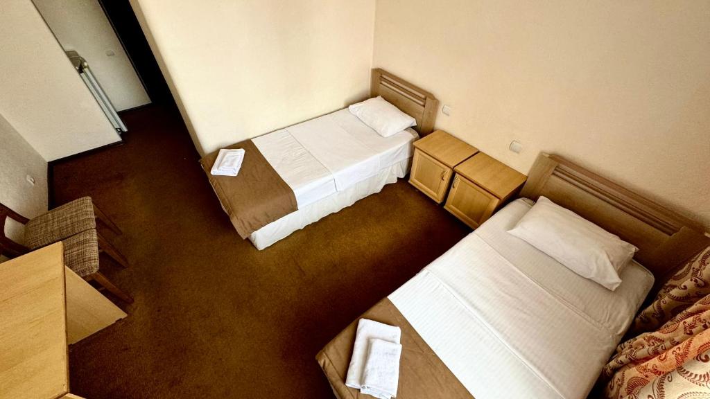 Hotel Zhambyl - Budget Twin Room