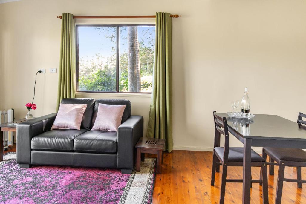 Montville Country Cabins - Cottage- Querce Setose