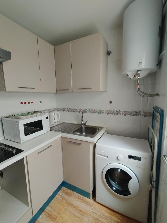 Kuchyňa alebo kuchynka v ubytovaní Apartamentos Séneca junto al Centro