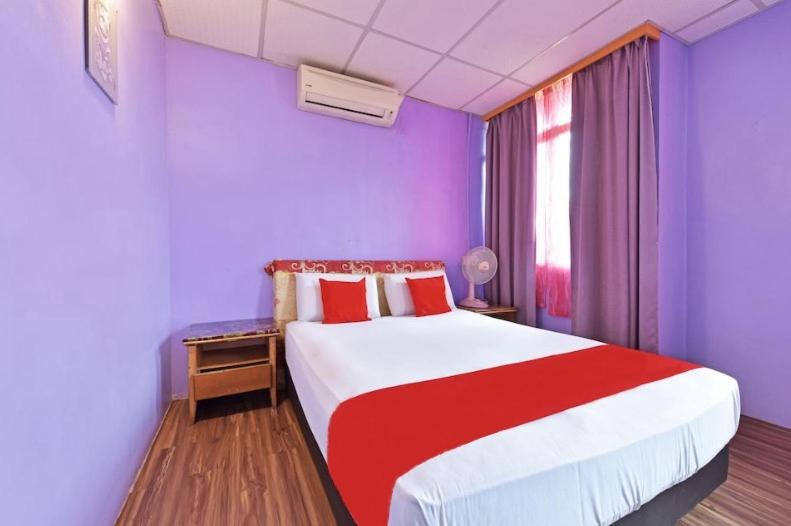 Akasia Hotel - Deluxe Double Room