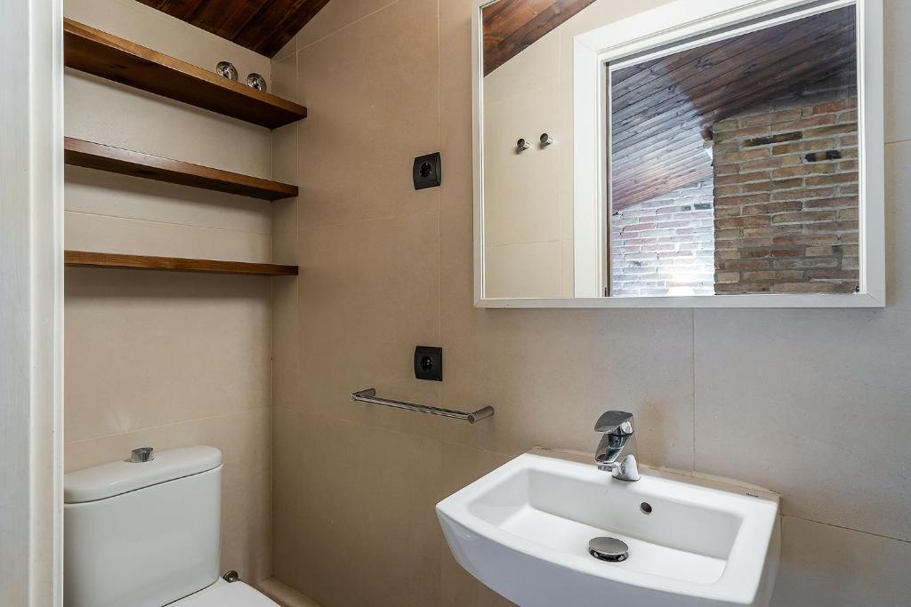 Kúpeľňa v ubytovaní AB Poble Nou Venero