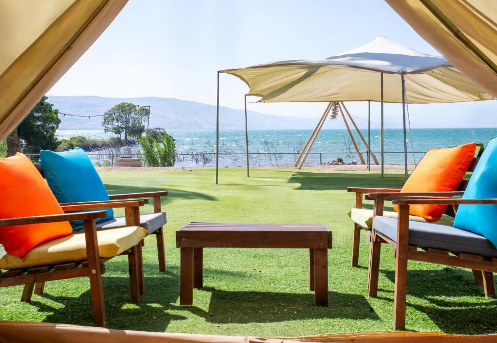 Příroda nedaleko luxury tent