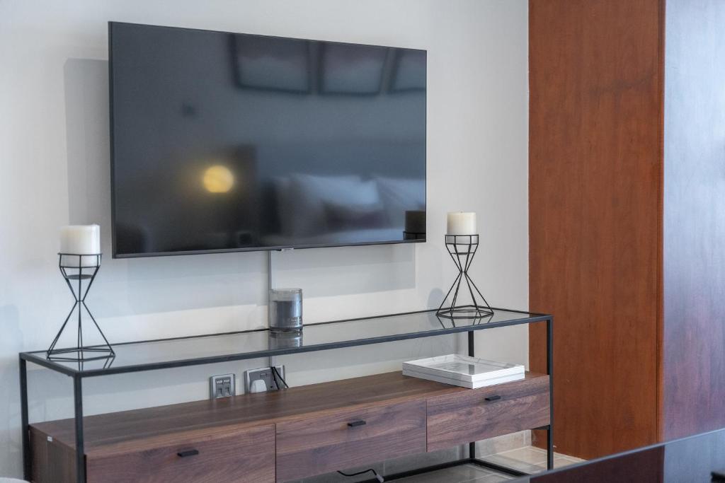 Gallery image of Mesmerizing studio sleeps 2 in Dubai JLT in Dubai