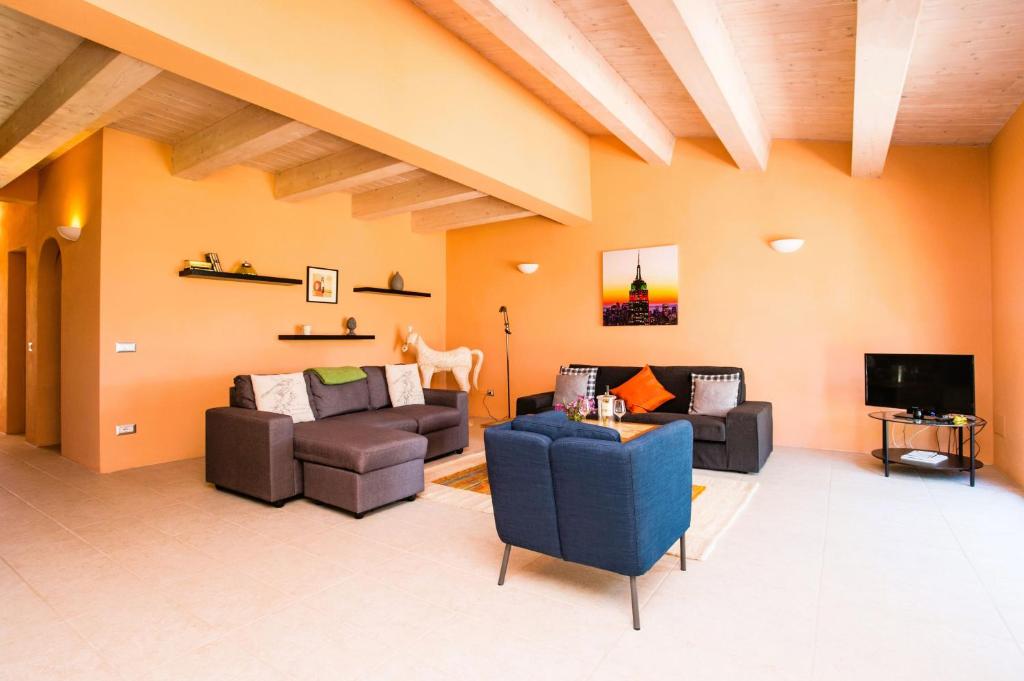 Luxury Resort with swimming pool in the Tuscan countryside, Villas on the ground floor with private outdoor area with panoramic view - Villa Met Drie Slaapkamers