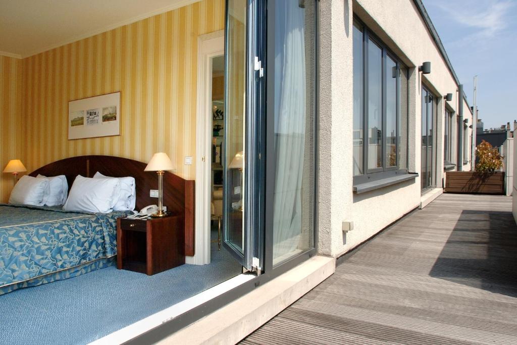 Hotel Le Châtelain - Resim 2