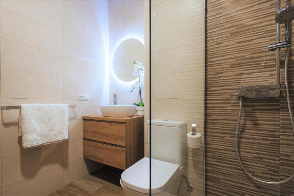 Koupelna v ubytování Hostly Orfila 3A-3B exclusive Penthouse-Center-Fibre-Parking Optional