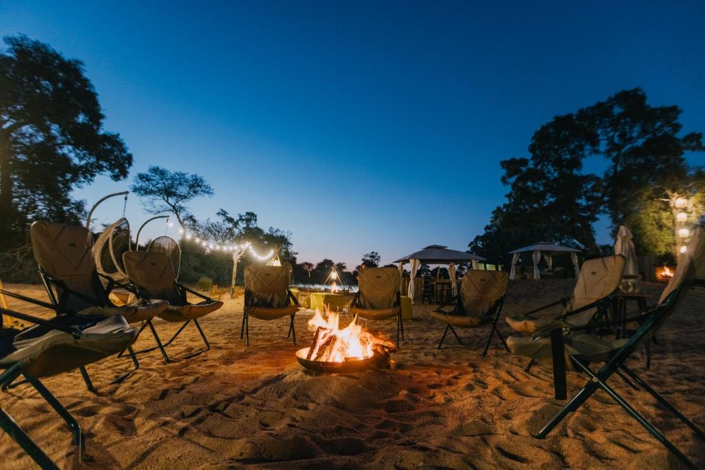Fotografie z fotogalerie ubytování Kruger Untamed - Tshokwane River Camp v destinaci Skukuza
