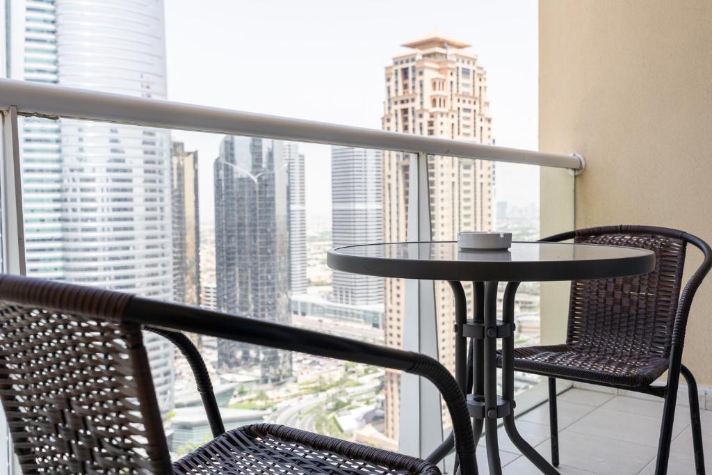 Gallery image of Eye-captivating studio sleeps 2 in JLT in Dubai