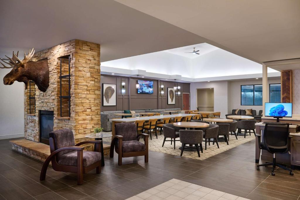 Posezení v ubytování Homewood Suites by Hilton Anchorage