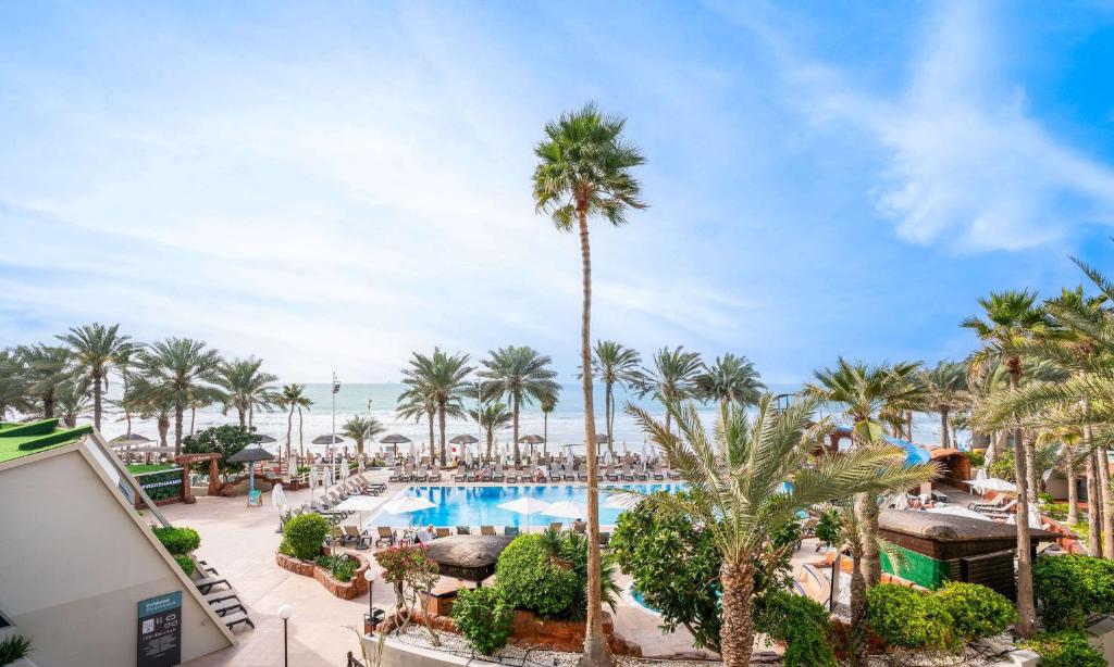 Bassein majutusasutuses Occidental Sharjah Grand või selle lähedal
