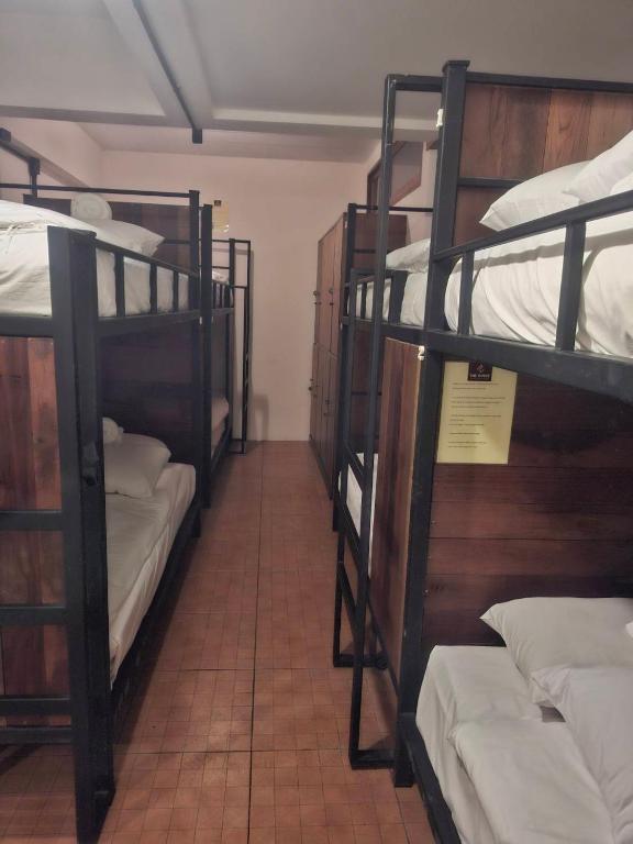 The Guest Hotel & Hostel - Resim 11