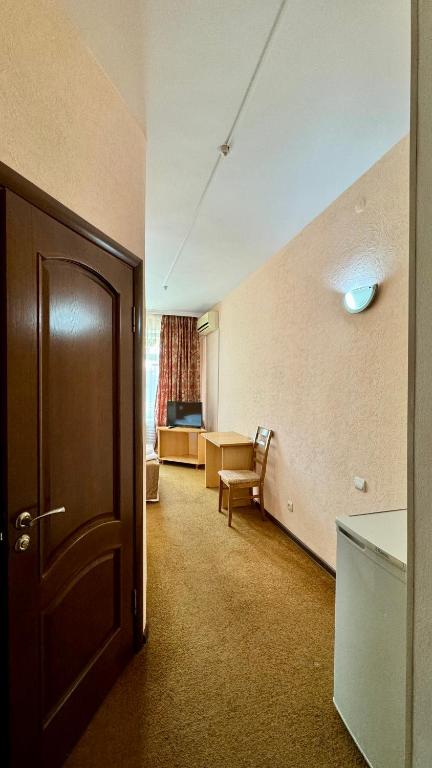 Hotel Zhambyl - Standaard Eenpersoonskamer