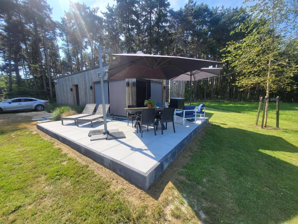 Vakantiewoning 't Bruggeneindje 야외 정원