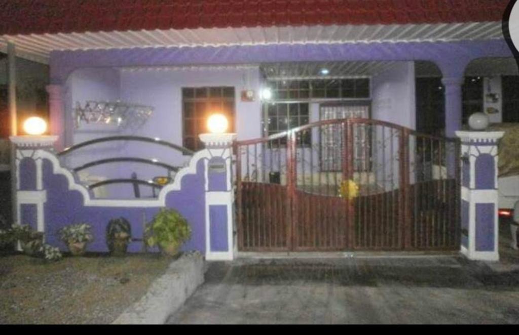 Gallery image of Iman Homestay in Lunas