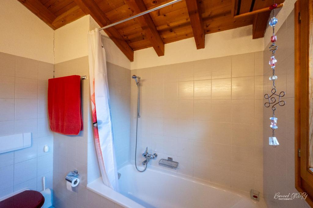 Koupelna v ubytování Bed and Breakfast für ESAF 25