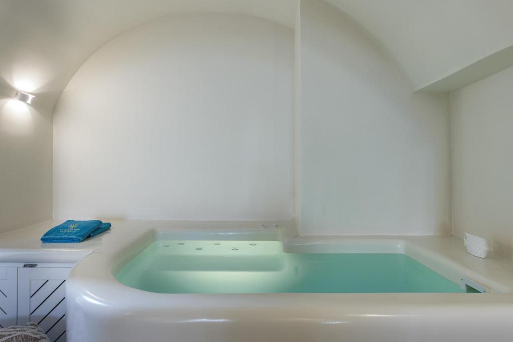 La Madeleine Oia - 6