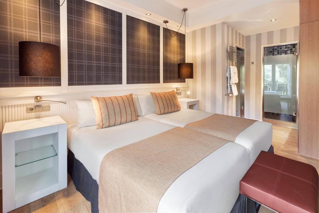 Catalonia Reina Victoria - 11