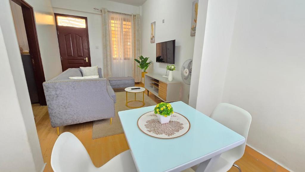 TV a/nebo společenská místnost v ubytování Lakeview 1bed with Lift Tuffoam Apt Ksm