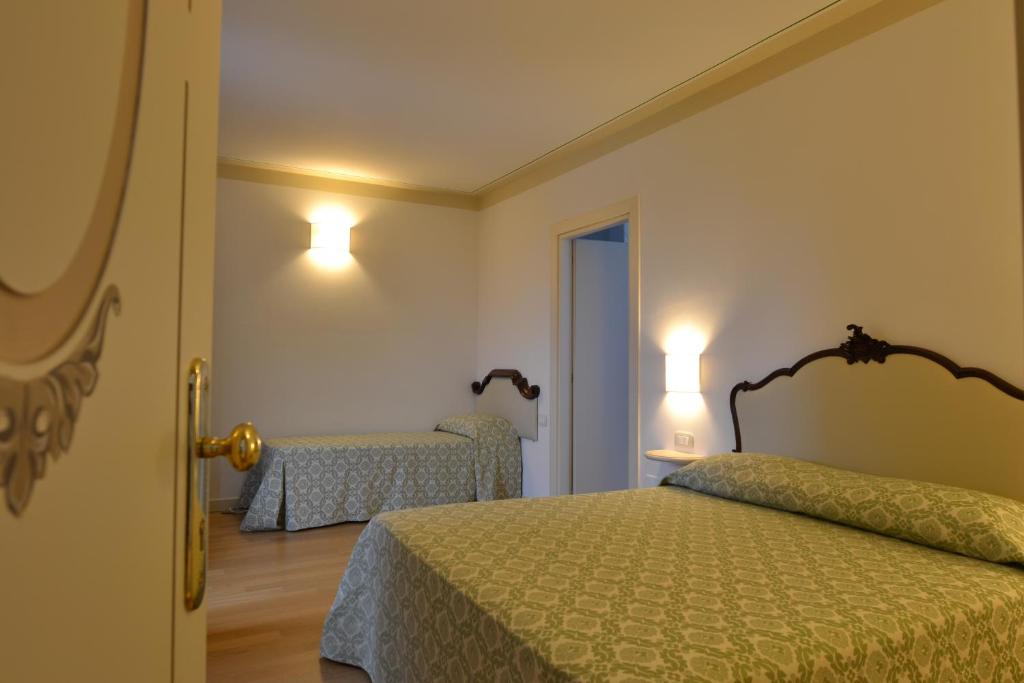 Palazzo Riccucci - Drievoudige Kamer