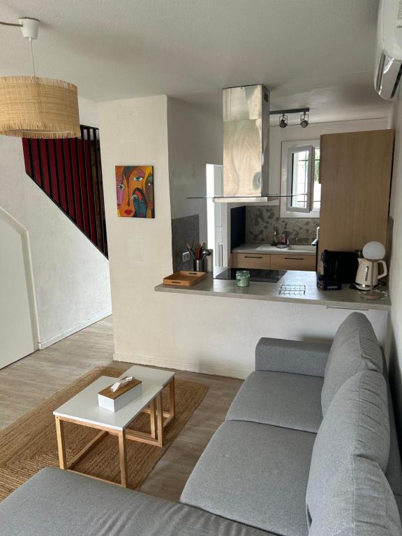 Posezení v ubytování Maison Albi parc Rochegude