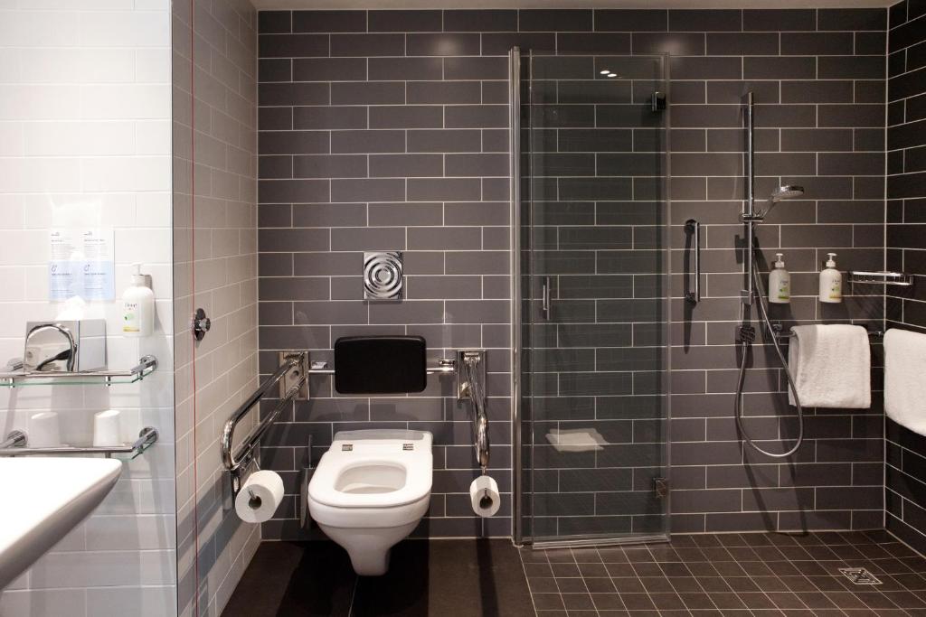 Holiday Inn Express - Düsseldorf Airport - Resim 16