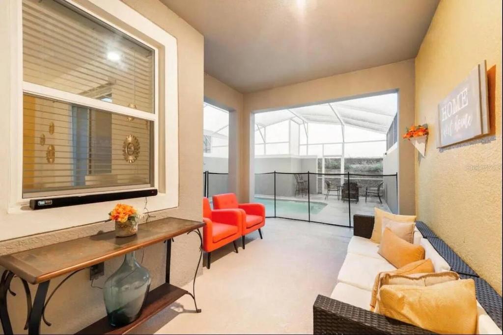 Go28 Champions Gate, Kissimmee (updated prices 2025)