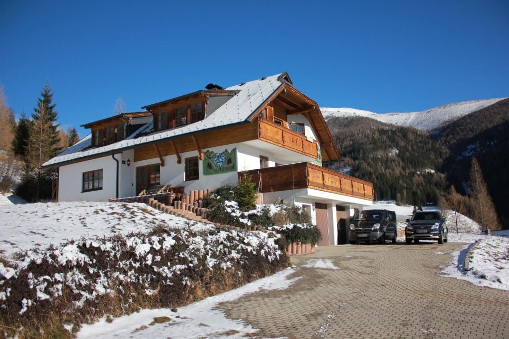 Výhľad na hory alebo výhľad na hory priamo z apartmánu