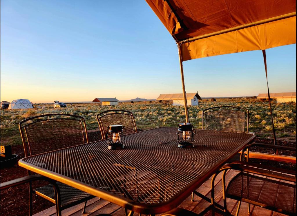Příroda nedaleko luxury tent