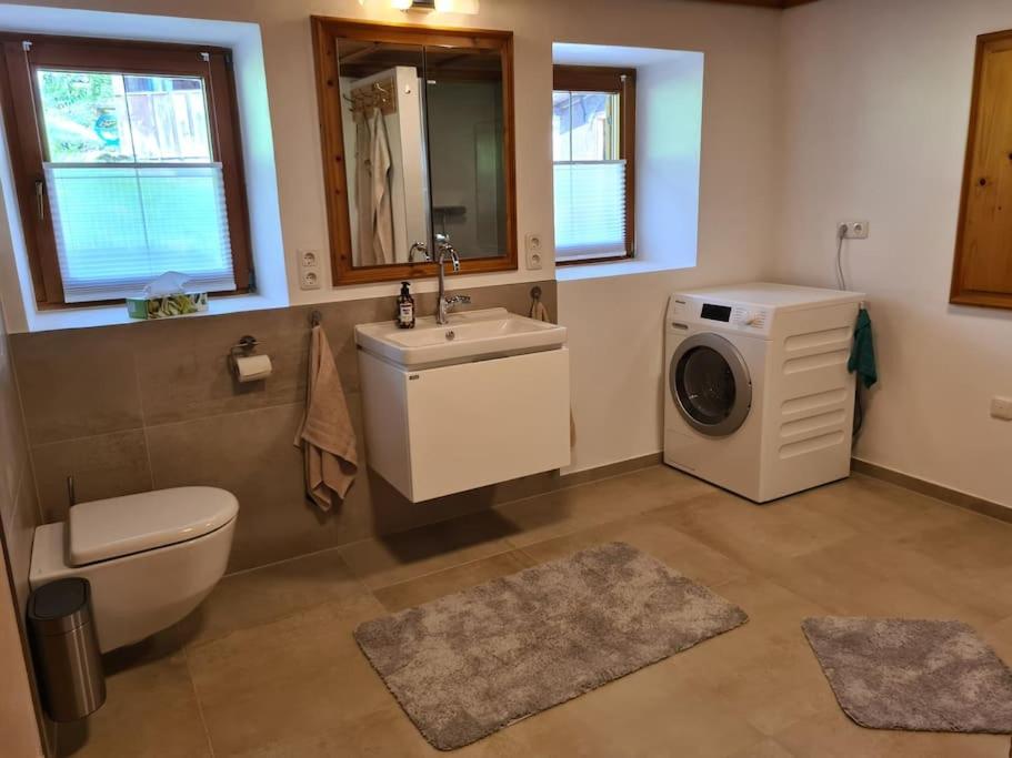 Koupelna v ubytování Ferienhaus Beringer am Kallbach